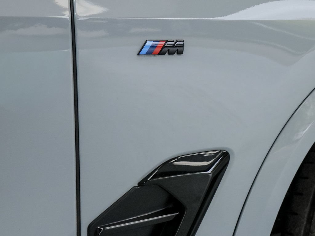 Used 2025 BMW X5 M60i AWD/4WD image 7