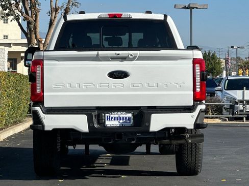 New 2026 Ford F250 Lariat w/ Black Appearance Package image 5