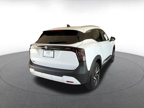 Used 2026 Nissan Kicks SV w/ Cold Weather Package FWD image 11