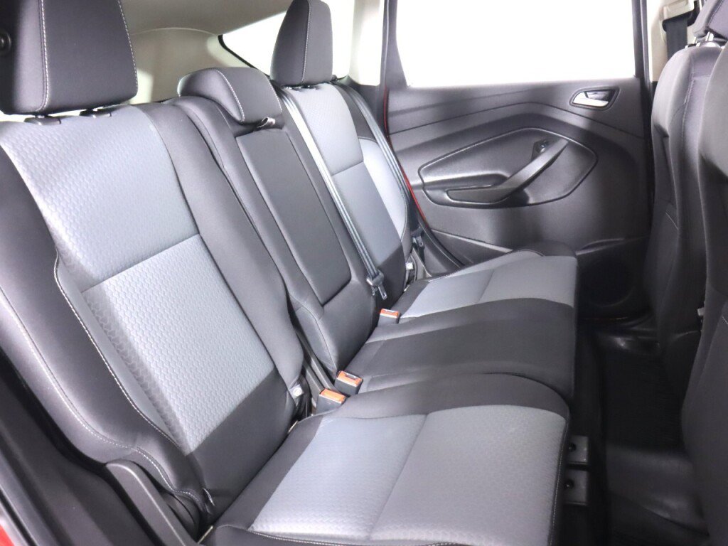 Used 2018 Ford Escape SE w/ SE Sync 3 Package AWD/4WD image 36