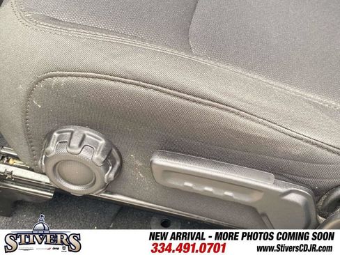 Used 2023 Jeep Wrangler Unlimited Sport AWD/4WD image 50