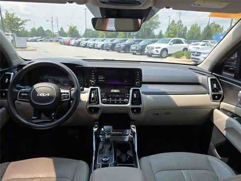 Used 2022 Kia Sorento SX AWD/4WD image 18