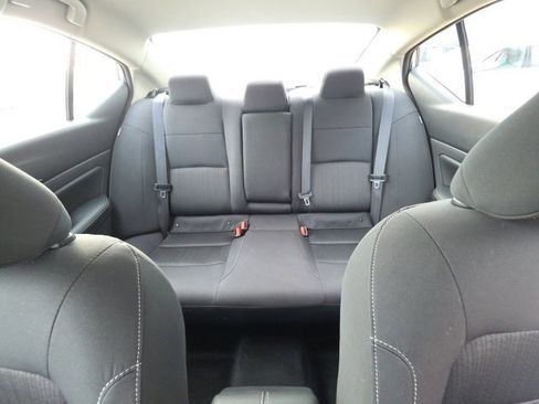 Used 2025 Nissan Altima 2.5 SV image 21