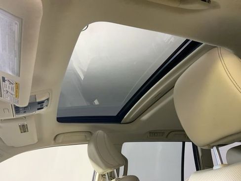 Used 2016 Lexus GX 460 w/ Premium Package image 25