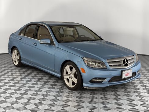 Used 2011 Mercedes-Benz C 300 Sedan image 7