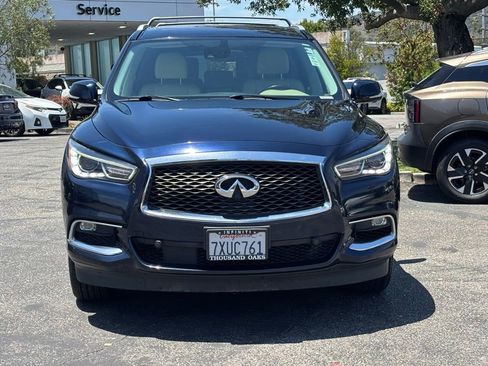 Used 2017 INFINITI QX60 FWD w/ Deluxe Technology Package image 10