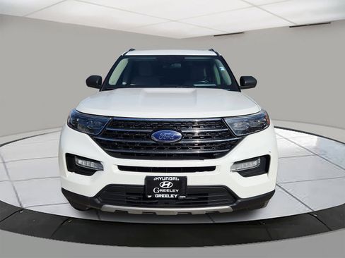 Used 2020 Ford Explorer XLT w/ Equipment Group 202A image 8