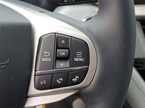 New 2026 Ford Explorer Active w/ Active Comfort Package image 16