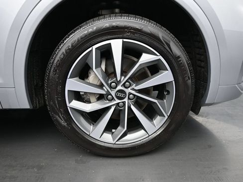 Used 2023 Audi Q5 2.0T Premium Plus w/ Premium Plus Package AWD/4WD image 10