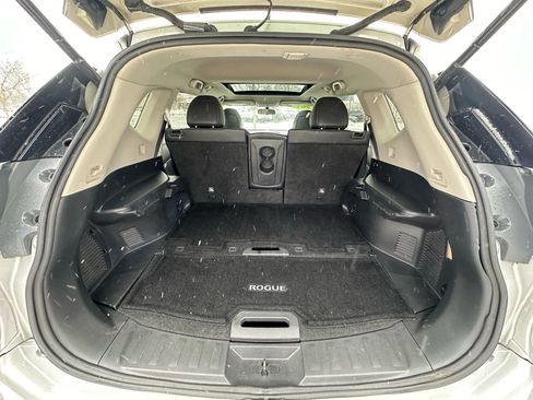 Used 2015 Nissan Rogue SL w/ SL Premium Package image 17