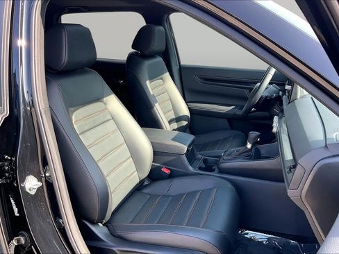 Used 2025 Honda CR-V Sport-L image 8