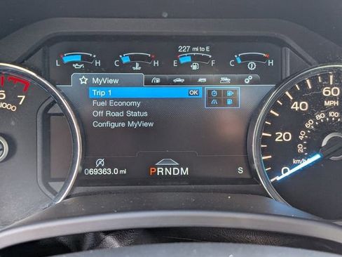 Used 2018 Ford F150 Platinum w/ Equipment Group 701A Luxury image 36