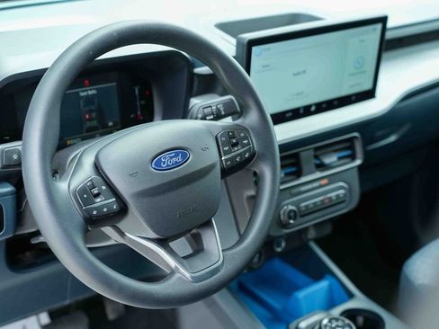 Certified 2025 Ford Maverick XLT w/ Equipment Group 302A AWD/4WD image 26