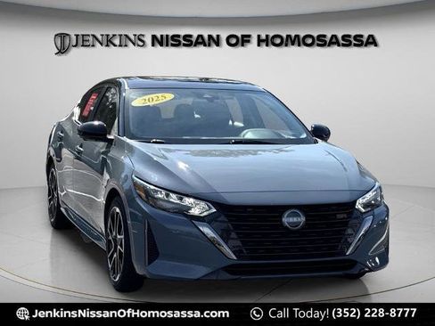 Certified 2025 Nissan Sentra SR w/ SR Premium Package FWD image 14