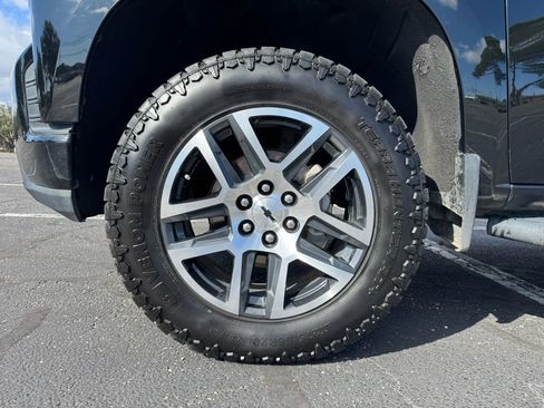 Used 2020 Chevrolet Silverado 1500 LT Trail Boss image 11