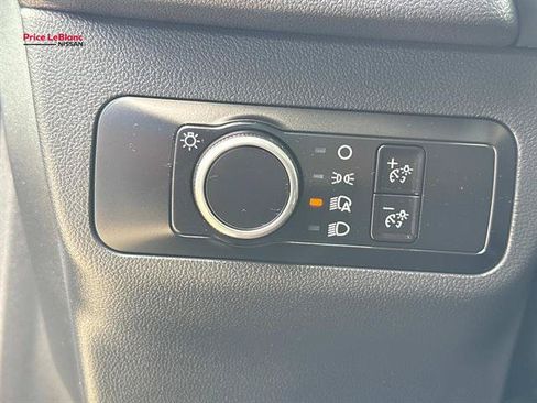 Used 2025 Ford Escape Active AWD/4WD image 20