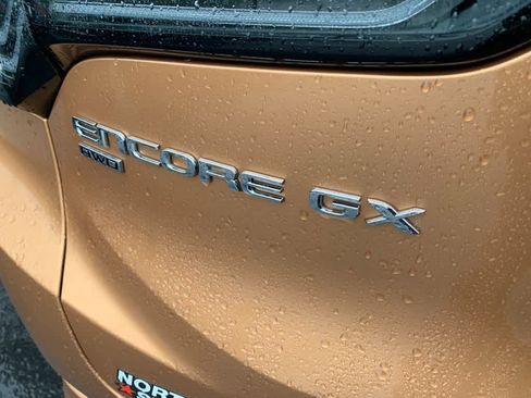 Used 2025 Buick Encore GX Avenir w/ Avenir Technology Package AWD/4WD image 9