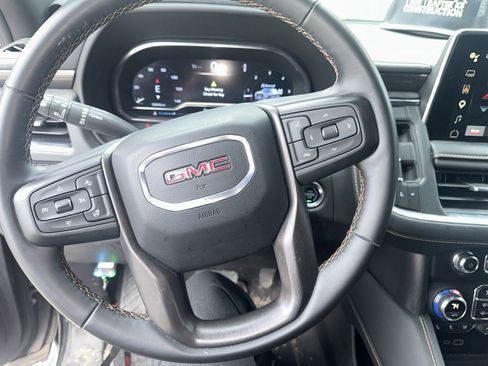 Used 2023 GMC Yukon AT4 AWD/4WD image 10