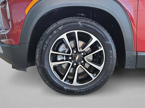 Used 2025 Chevrolet TrailBlazer LT FWD image 22