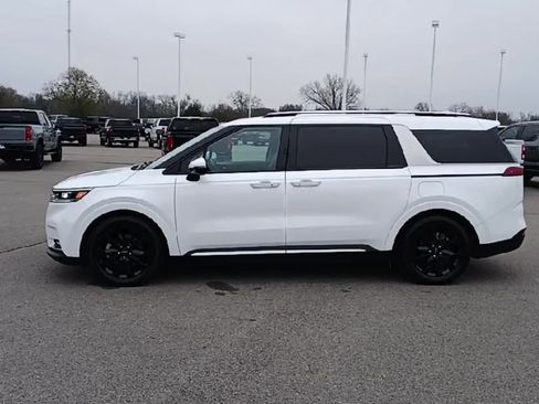 Used 2024 Kia Carnival SX Prestige image 5