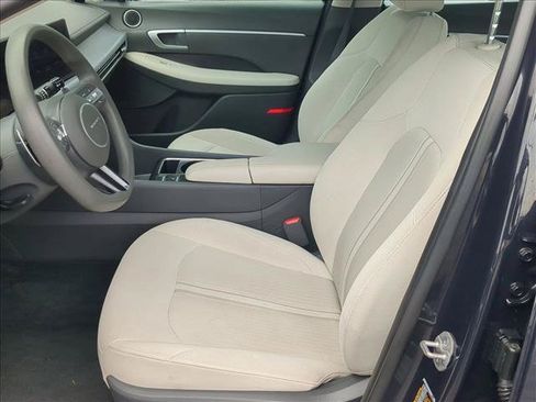 Used 2025 Hyundai Sonata SEL FWD image 15
