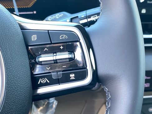 New 2026 Kia Carnival EX image 15