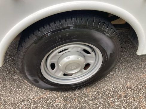 Used 2022 Ford F250 XL w/ Power Equipment Group image 15