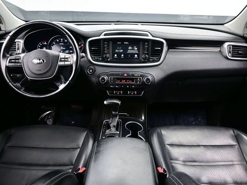 Used 2020 Kia Sorento EX AWD/4WD image 18