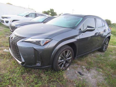 Used 2024 Lexus UX 250h F Sport FWD image 3