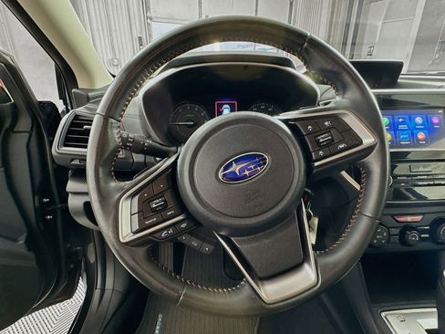 Used 2019 Subaru Crosstrek 2.0i Premium w/ Eyesight System image 9