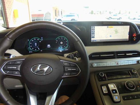 Used 2020 Hyundai Palisade Limited image 6