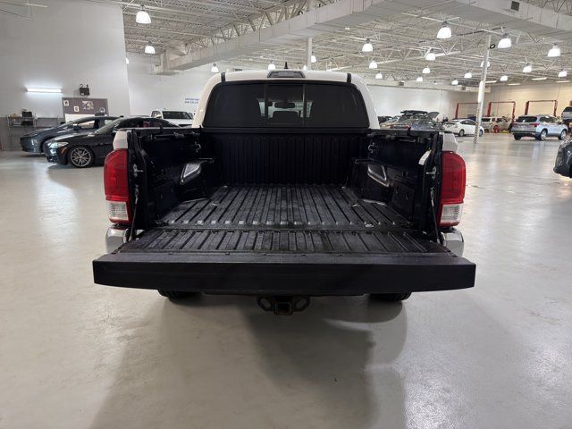 Used 2017 Toyota Tacoma SR5 w/ Tow Package AWD/4WD image 12