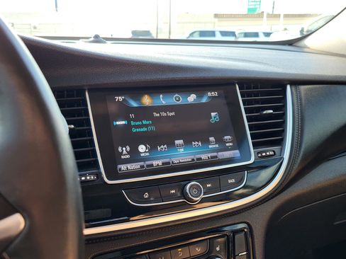 Used 2018 Buick Encore Premium image 27