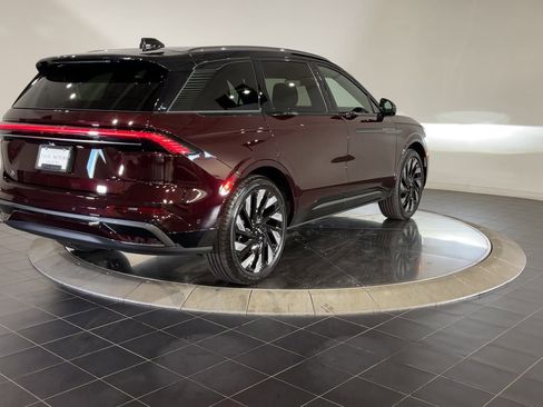 New 2024 Lincoln Nautilus Reserve w/ Equipment Group 202A image 9