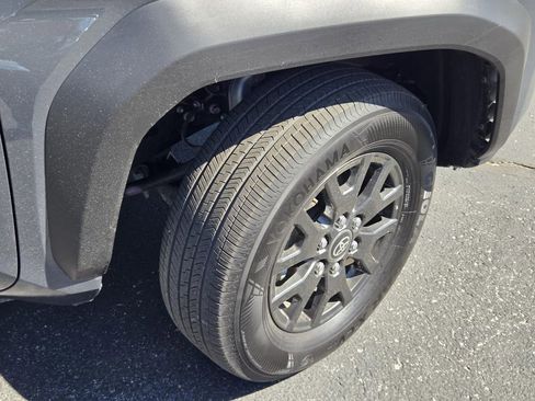 Used 2025 Toyota 4Runner SR5 image 6