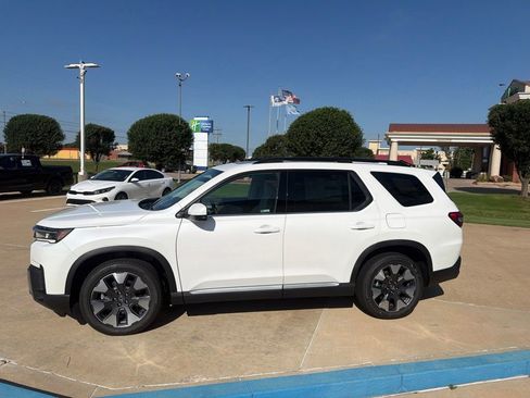 New 2026 Honda Pilot Elite image 6