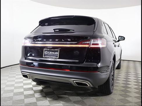 Used 2022 Lincoln Nautilus Reserve w/ Equipment Group 201A AWD/4WD image 5