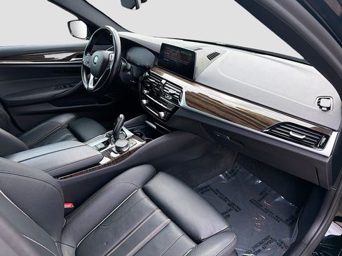 Used 2020 BMW 530i w/ Convenience Package image 14