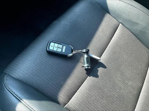 Used 2022 Honda Accord Sport image 15