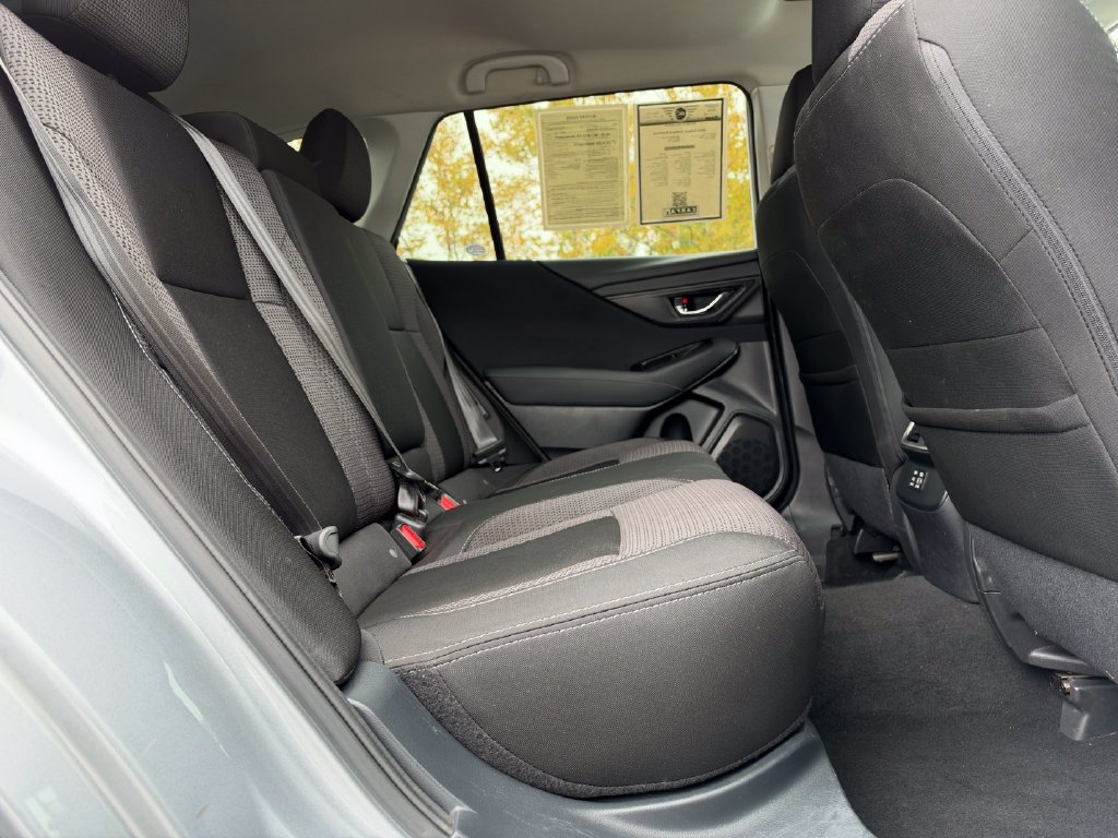 Used 2024 Subaru Outback Premium AWD/4WD image 14