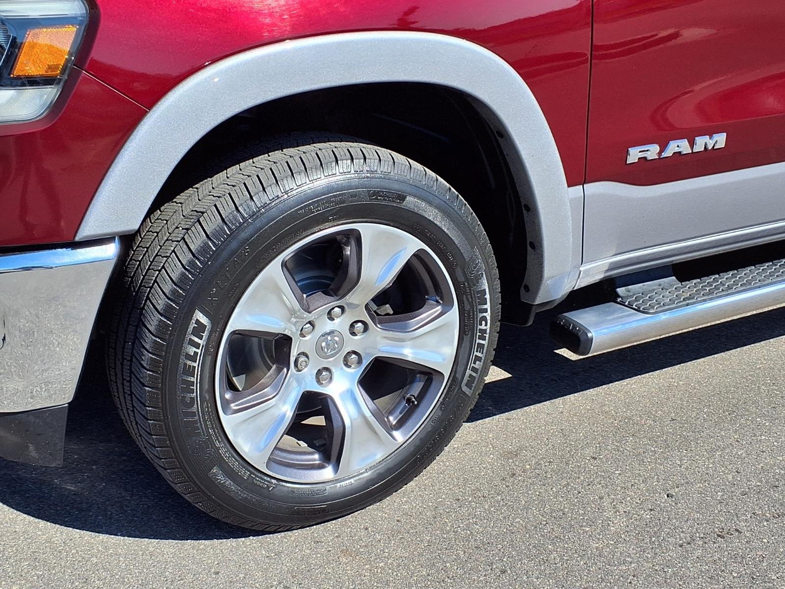 Used 2019 RAM 1500 Laramie AWD/4WD image 27