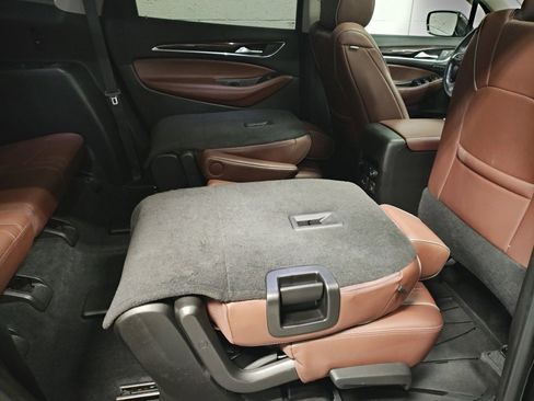 Used 2021 Buick Enclave Avenir w/ Avenir Technology Package image 13