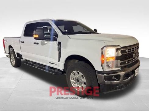 Used 2024 Ford F250 XLT image 4
