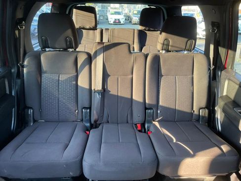 Used 2015 Ford Expedition XLT AWD/4WD image 22