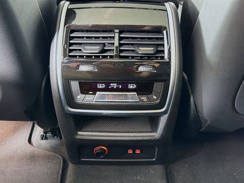 Certified 2025 BMW X5 xDrive40i w/ Climate Comfort Package image 28