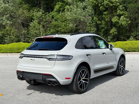 New 2026 Porsche Macan image 24