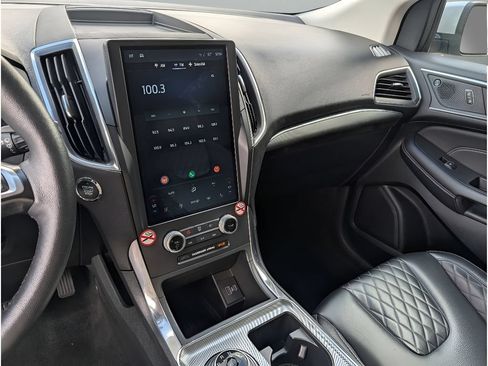 Used 2024 Ford Edge Titanium AWD/4WD image 22