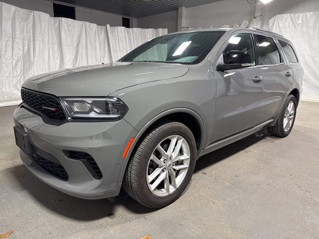 Used 2025 Dodge Durango GT AWD/4WD image 3