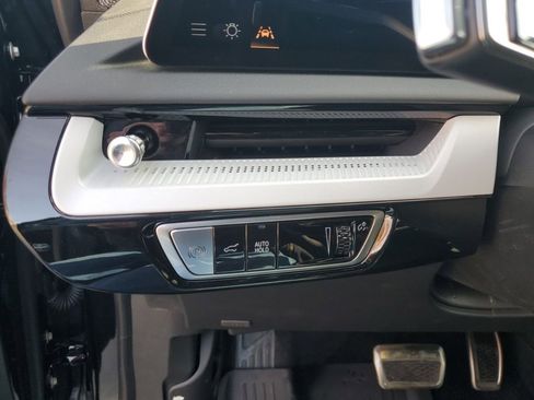 New 2026 Cadillac Optiq Luxury 1 image 33