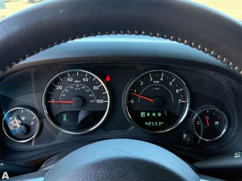 Used 2017 Jeep Wrangler Freedom Edition image 18